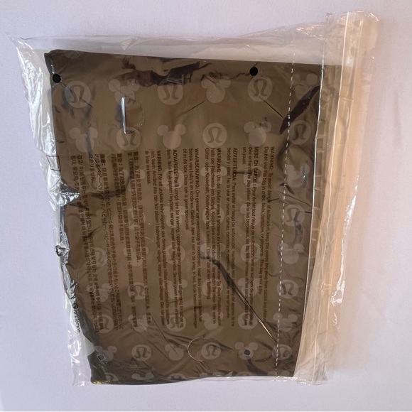 NWT sz 6 DISNEY x lululemon Wunder Train leggings - Picture 4 of 4